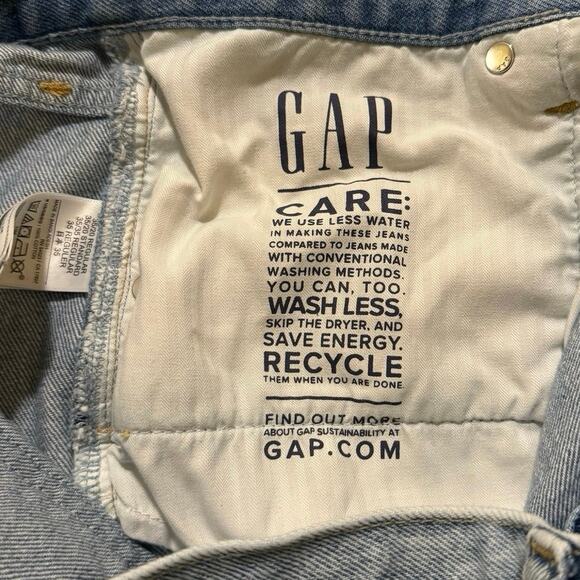 GAP Womens 35 20R Medium Wash Cut-Off Low Stride Rise Jean Shorts raw hem - Picture 4 of 5